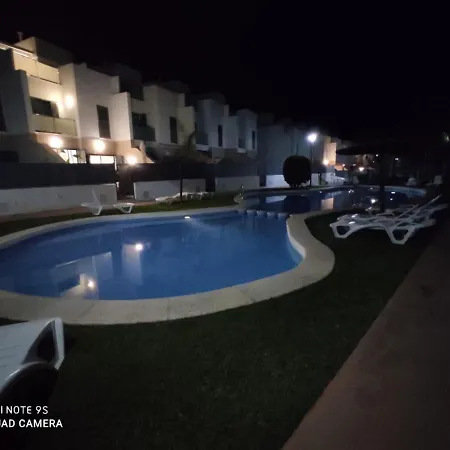 Holiday home Adosado Dulcinea *